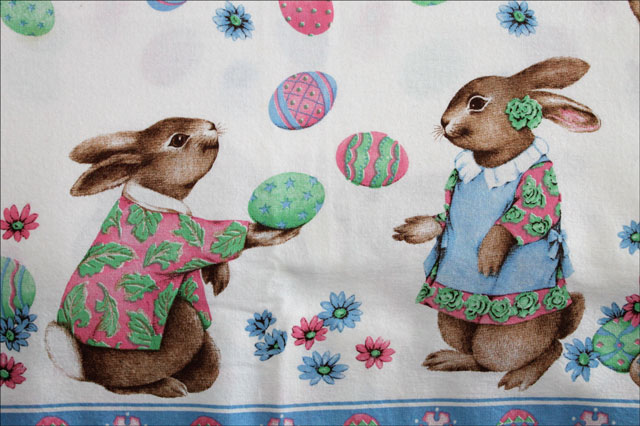 vintage-easter-tablecloth-0