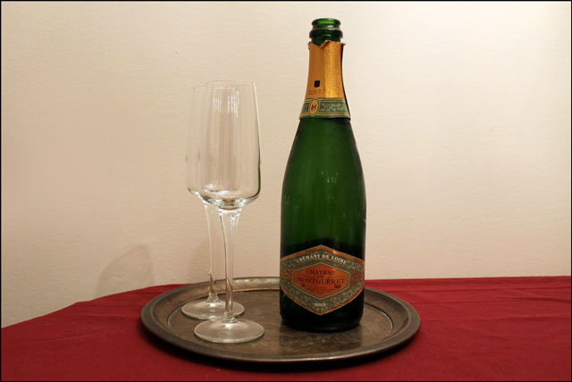 cremant-de-loire-sparkling-wine