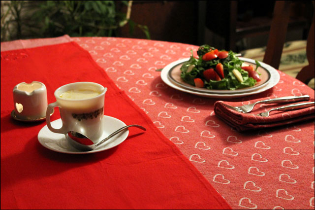 salad-on-table