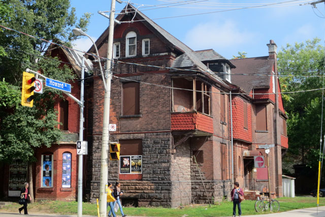 where do i find a prostitute in toronto