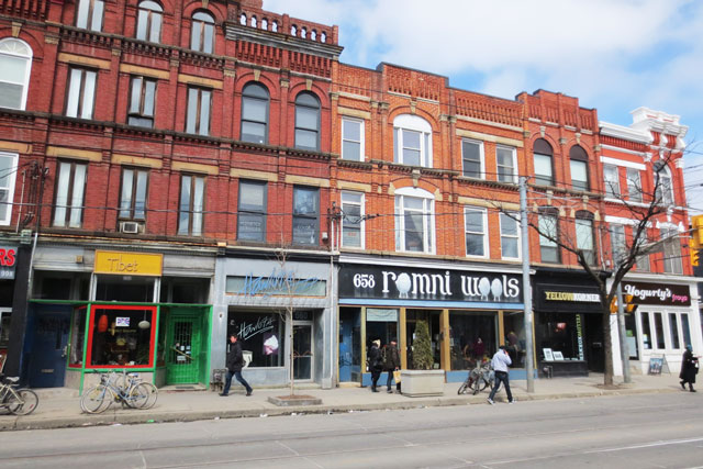 queen street clothing stores