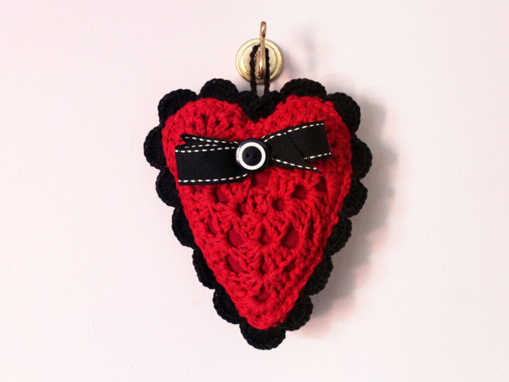 how to crochet a heart sachet use own essential oils everlasting renewable free pattern 1024x768