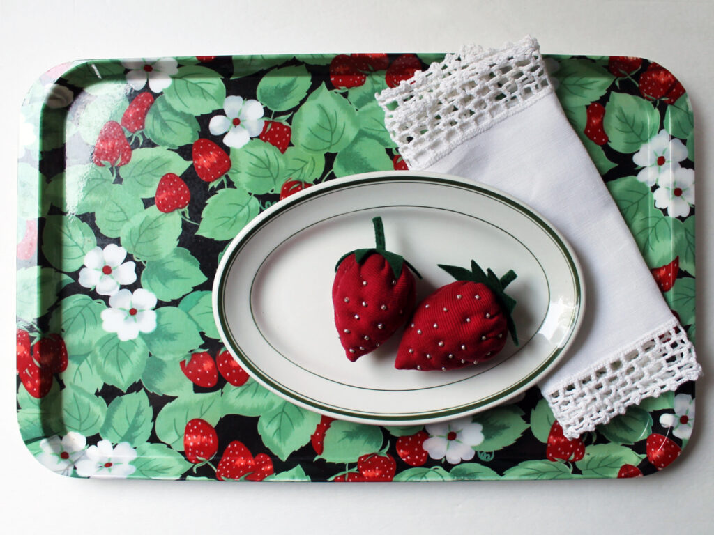 stuffed strawberry sculptures for display how to make 1024x768